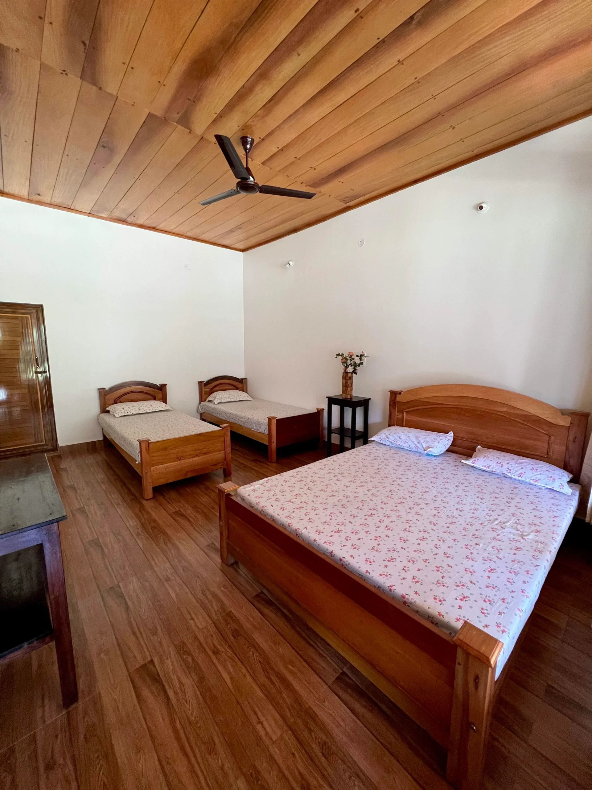 Cozy Deluxe Room with Mountain View at Rosewood Stay, Coorg, Karnataka